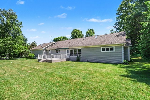 9131 N 42nd Street, Ross Twp, MI 49060