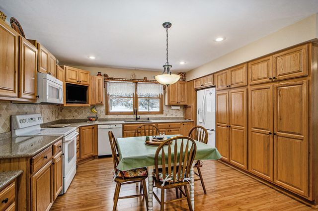 9131 N 42nd Street, Ross Twp, MI 49060