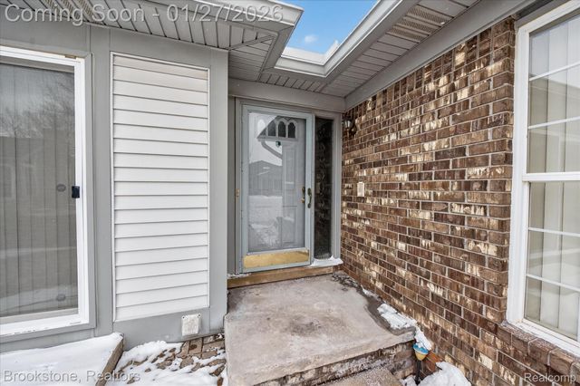 48686 French Creek Court, Shelby Charter Township, MI 48315