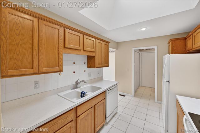 48686 French Creek Court, Shelby Charter Township, MI 48315