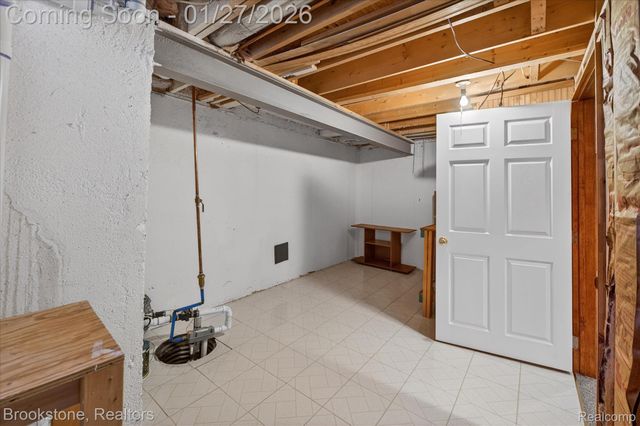 48686 French Creek Court, Shelby Charter Township, MI 48315