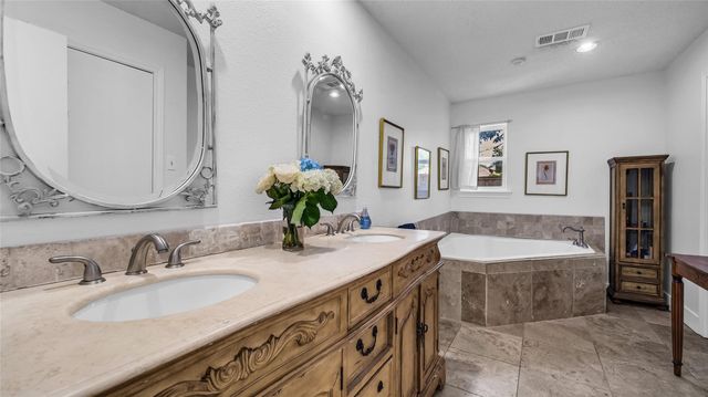 8534 Vista View Drive, Dallas, TX 75243