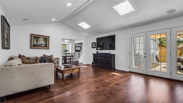 8534 Vista View Drive, Dallas, TX 75243