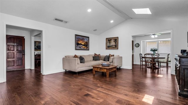 8534 Vista View Drive, Dallas, TX 75243