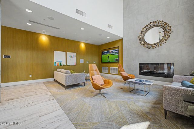 3131 N CENTRAL Avenue 7019, Phoenix, AZ 85012
