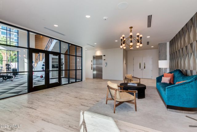 3131 N CENTRAL Avenue 7019, Phoenix, AZ 85012