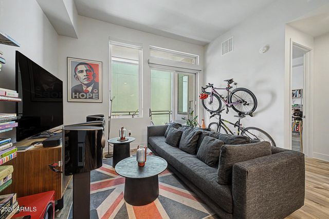 3131 N CENTRAL Avenue 7019, Phoenix, AZ 85012