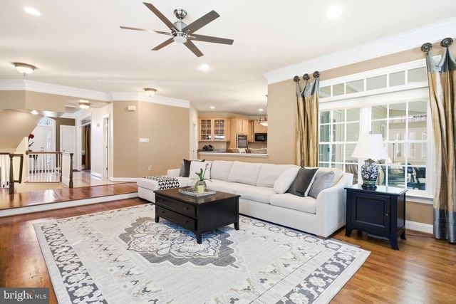 9005 LITTLETON ST, Fairfax, VA 22032