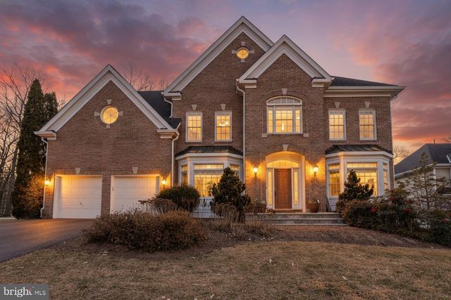 9005 LITTLETON ST, Fairfax, VA 22032