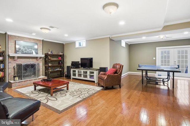 9005 LITTLETON ST, Fairfax, VA 22032