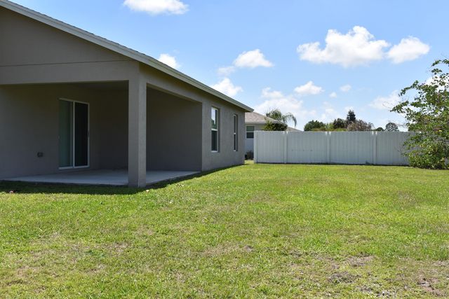 2202 SE Lucaya Street, Port St. Lucie, Port St Lucie, FL 34952