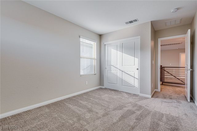 10652 Glowing Dawn Avenue, Las Vegas, NV 89135