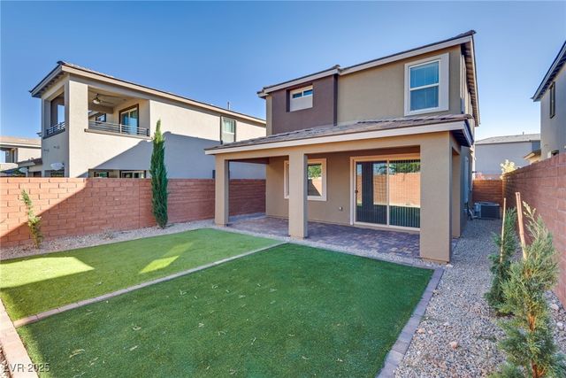 10652 Glowing Dawn Avenue, Las Vegas, NV 89135