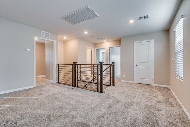 10652 Glowing Dawn Avenue, Las Vegas, NV 89135