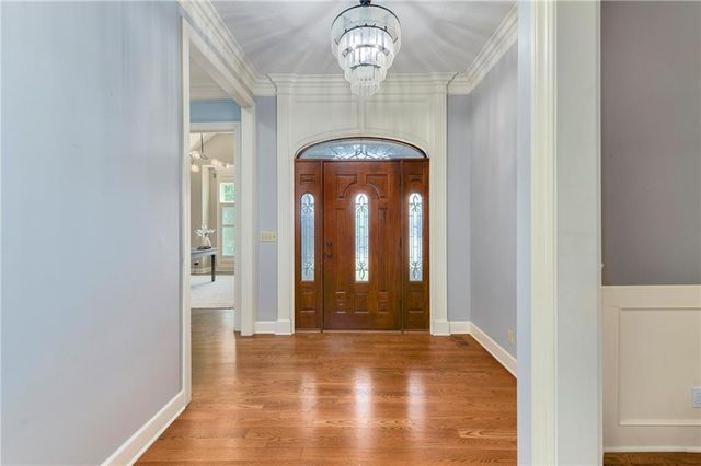 5404 W 124th Terrace, Leawood, KS 66209