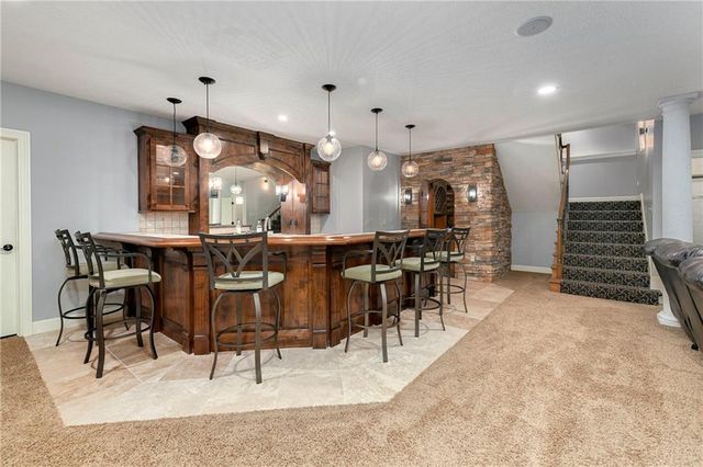 5404 W 124th Terrace, Leawood, KS 66209