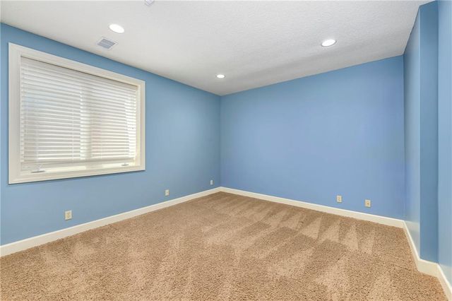 5404 W 124th Terrace, Leawood, KS 66209