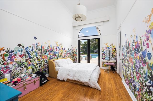 7430 SW 66th St, Miami, FL 33143