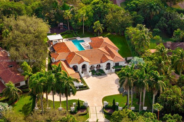 7430 SW 66th St, Miami, FL 33143