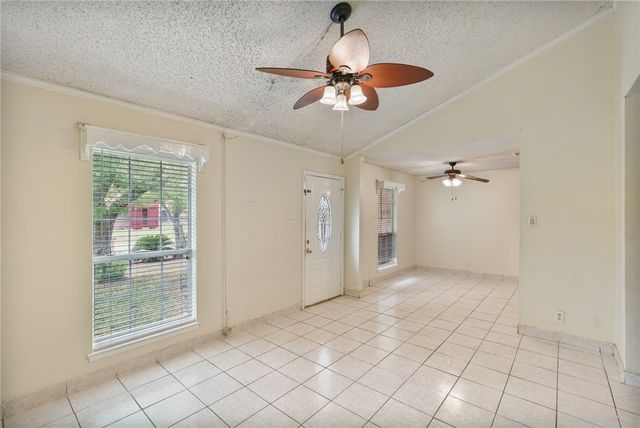 126 Cactus St, Robstown, TX 78380