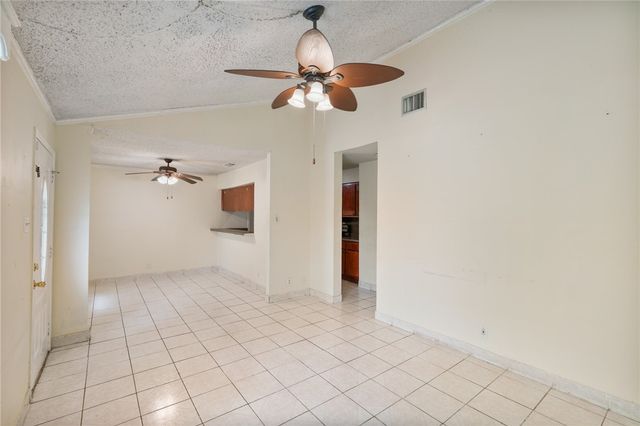 126 Cactus St, Robstown, TX 78380