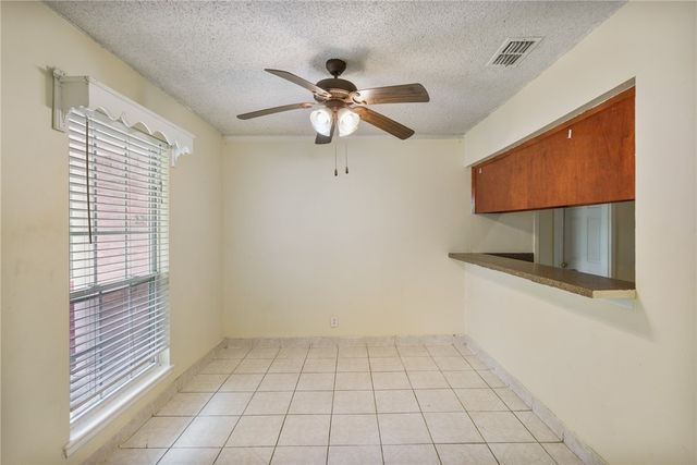 126 Cactus St, Robstown, TX 78380