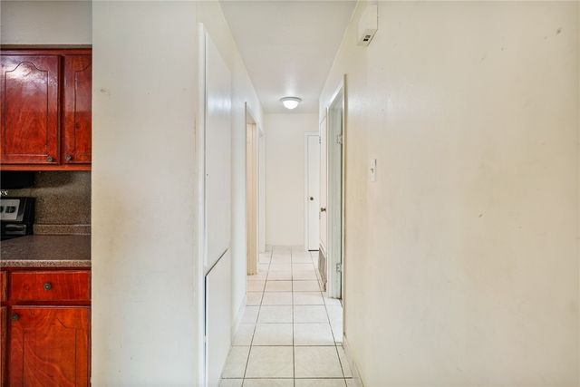 126 Cactus St, Robstown, TX 78380
