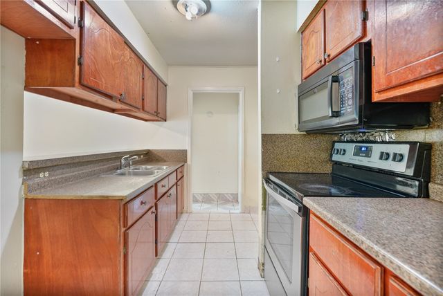126 Cactus St, Robstown, TX 78380