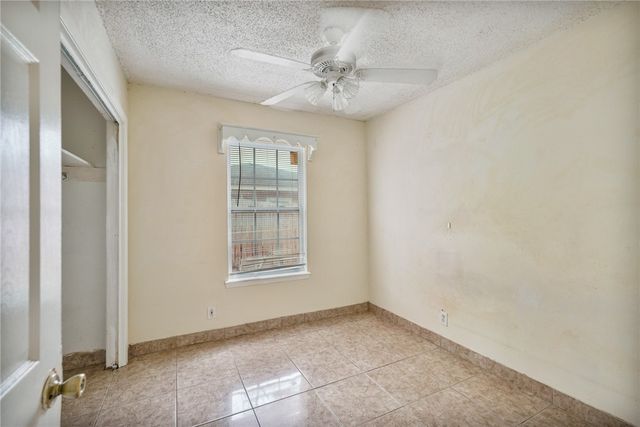 126 Cactus St, Robstown, TX 78380