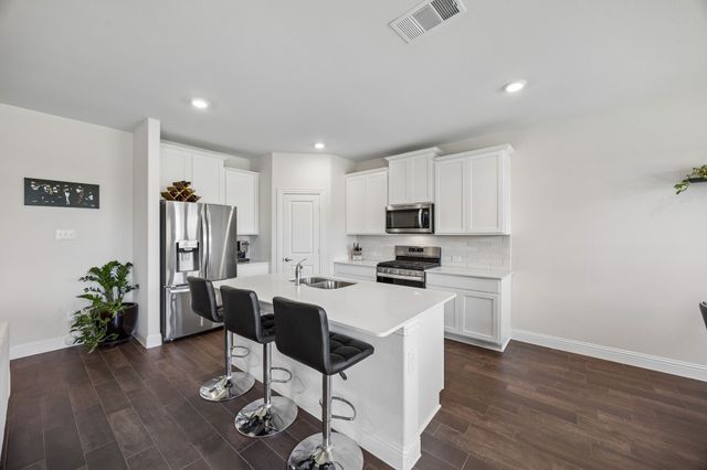 11233 Gold Pan Trail, Aubrey, TX 76227