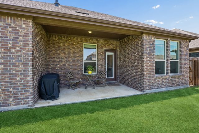 11233 Gold Pan Trail, Aubrey, TX 76227