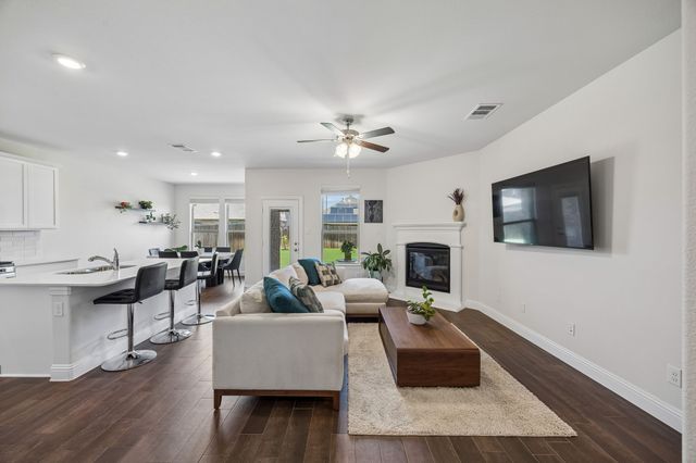 11233 Gold Pan Trail, Aubrey, TX 76227