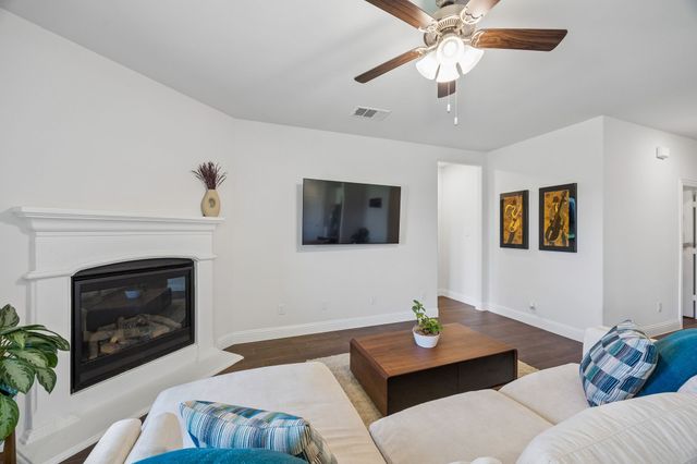 11233 Gold Pan Trail, Aubrey, TX 76227