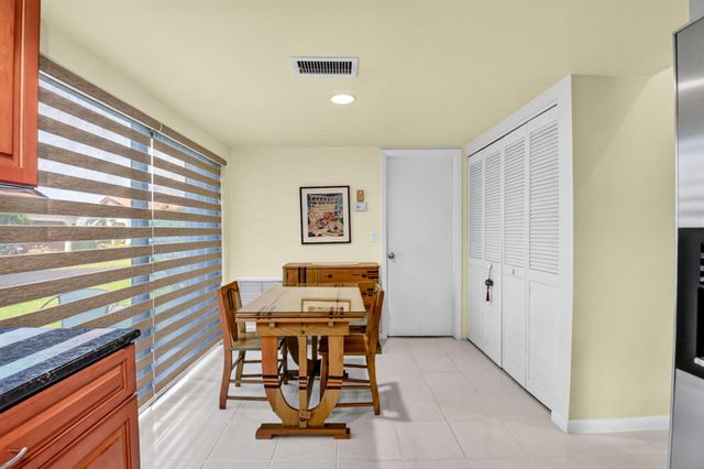 5791 Lakeview Mews Place, Boynton Beach, FL 33437