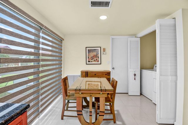 5791 Lakeview Mews Place, Boynton Beach, FL 33437