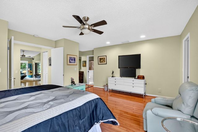 5791 Lakeview Mews Place, Boynton Beach, FL 33437
