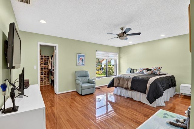 5791 Lakeview Mews Place, Boynton Beach, FL 33437