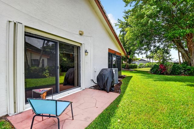 5791 Lakeview Mews Place, Boynton Beach, FL 33437