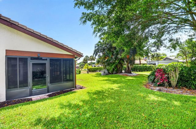 5791 Lakeview Mews Place, Boynton Beach, FL 33437