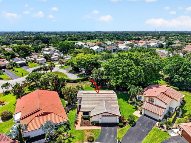 5791 Lakeview Mews Place, Boynton Beach, FL 33437