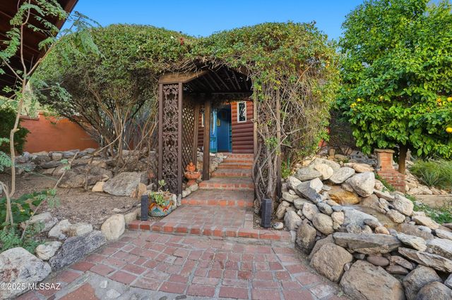 4565 E Don Jose Drive, Tucson, AZ 85718