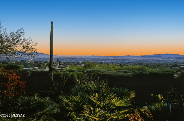 4565 E Don Jose Drive, Tucson, AZ 85718