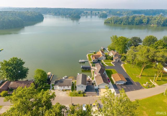 1430 N Shore Drive, Rome City, IN 46784