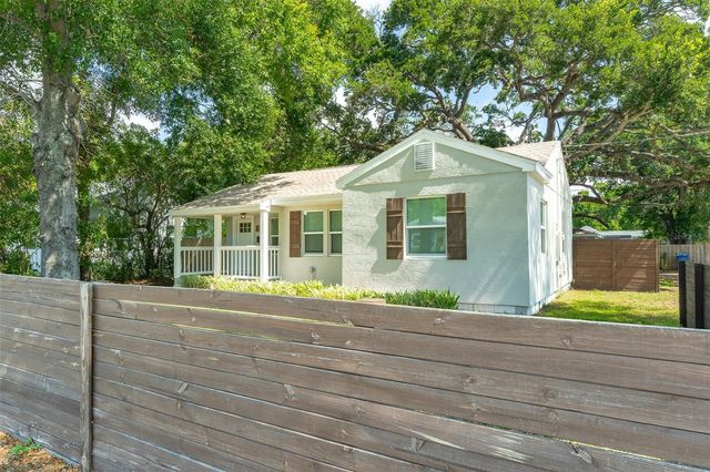 721 38TH AVENUE N, St Petersburg, FL 33704