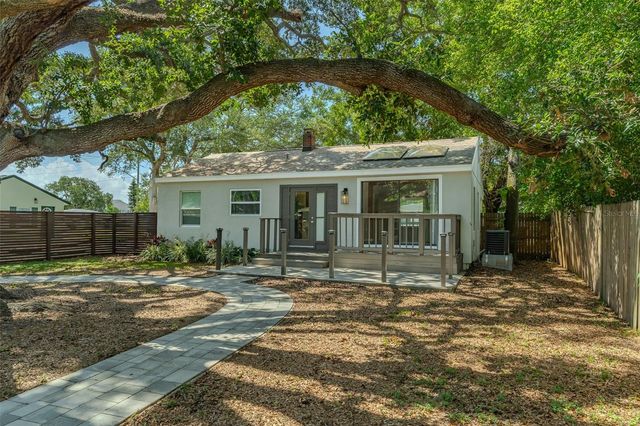 721 38TH AVENUE N, St Petersburg, FL 33704