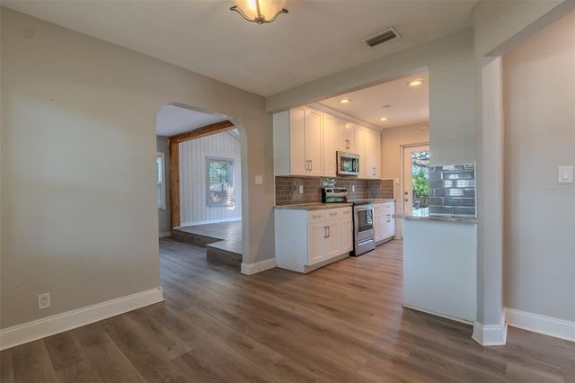 721 38TH AVENUE N, St Petersburg, FL 33704