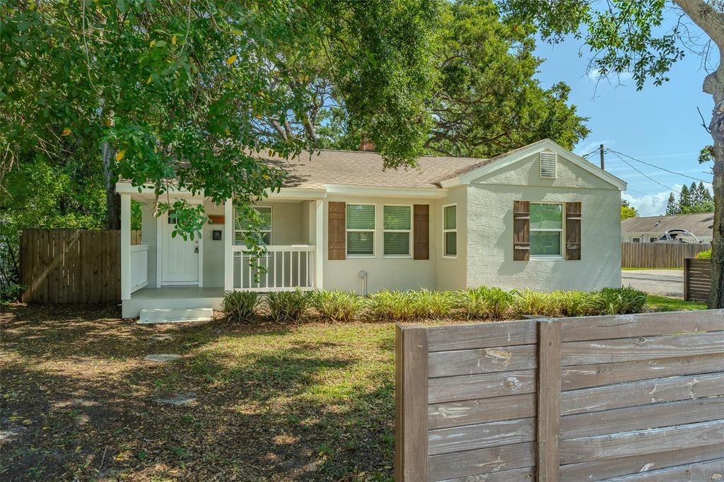 721 38TH AVENUE N, St Petersburg, FL 33704