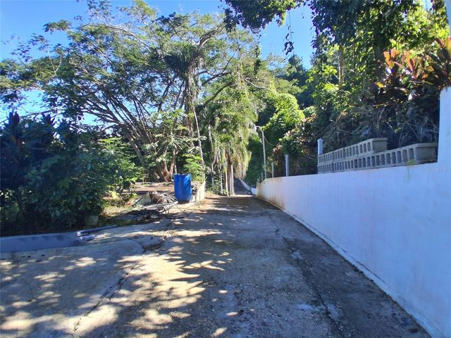 842 km 8.3 CAIMITO ALTO ST,SECTOR CAMINO PABLO DIAZ, San Juan, PR 00926