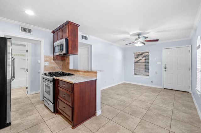 407 E 45th ST 108, Austin, TX 78751