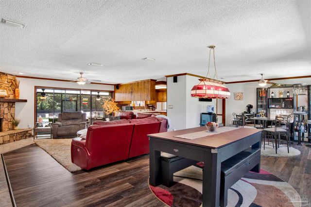 16531 Innerarity Pt Rd, Pensacola, FL 32507